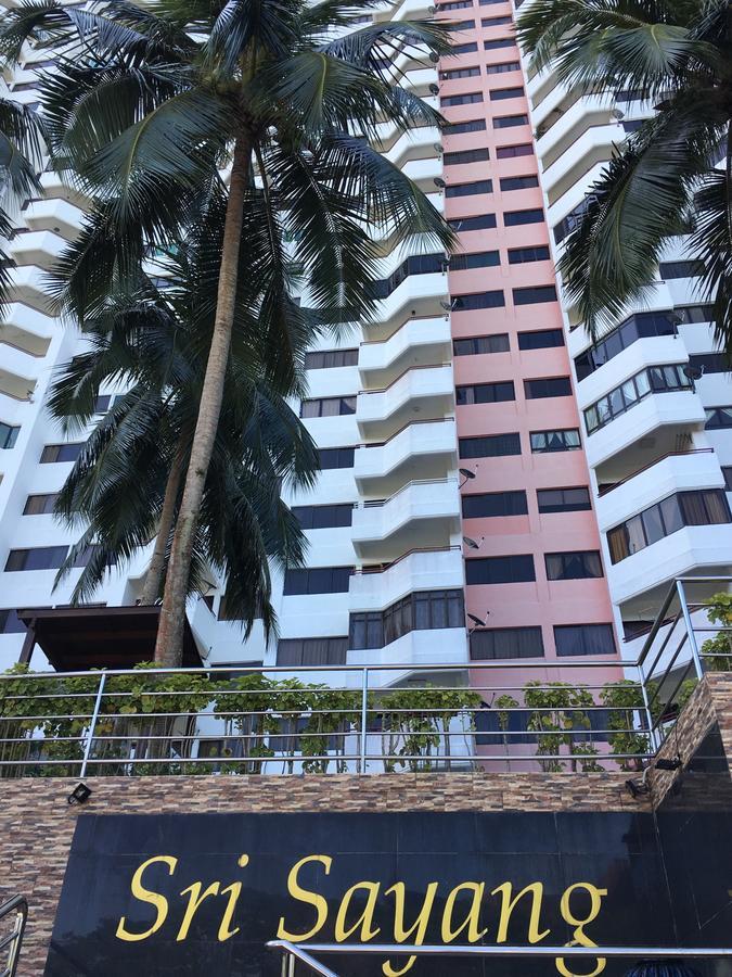Ferienwohnung The Ferringhi Sea View At Sri Sayang Batu Feringgi Exterior foto