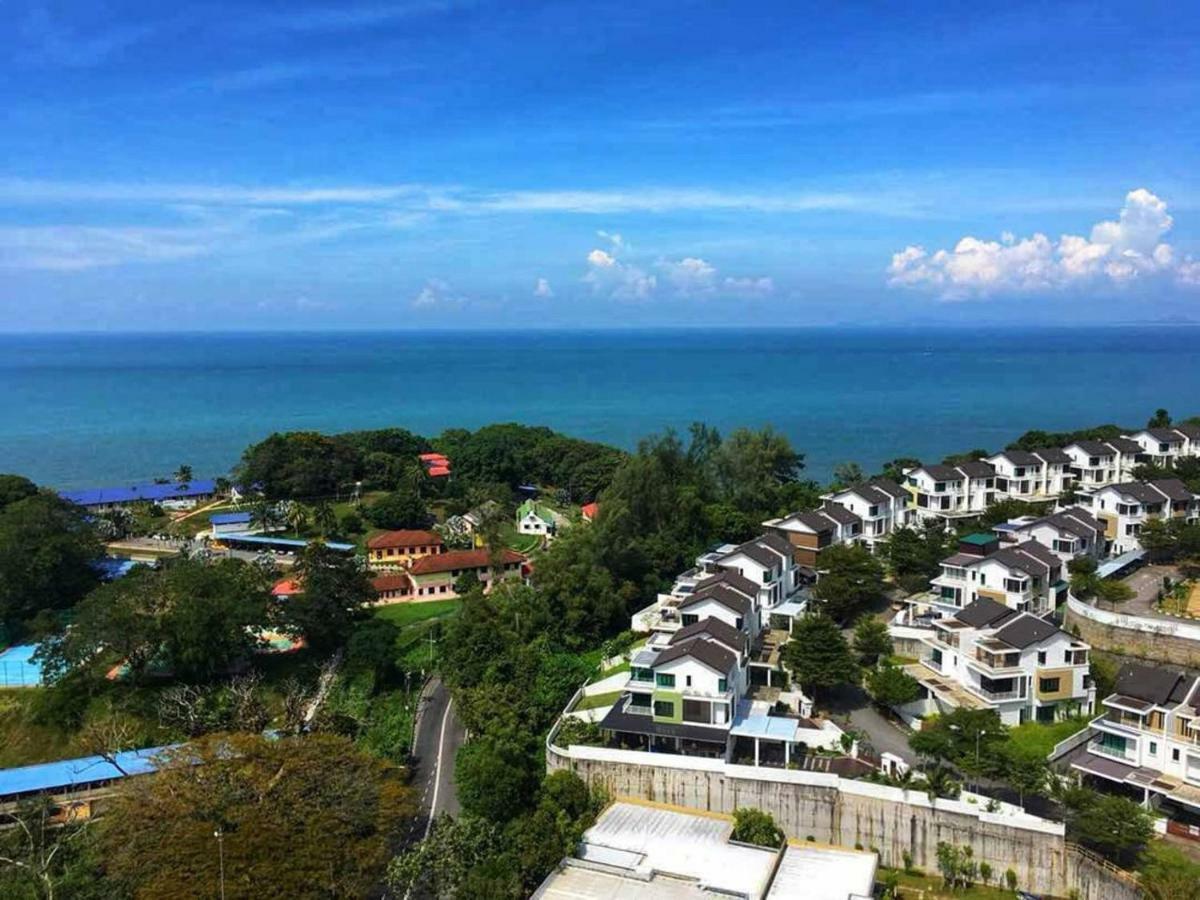 Ferienwohnung The Ferringhi Sea View At Sri Sayang Batu Feringgi Exterior foto