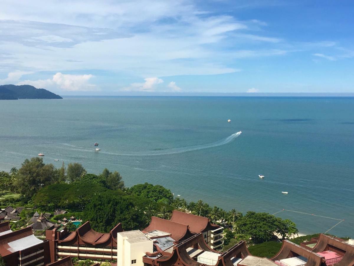 Ferienwohnung The Ferringhi Sea View At Sri Sayang Batu Feringgi Exterior foto
